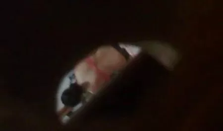 KREDIT4K. busty babe scopata sulla scrivania del manager in videoporno casalinghe folle credito porno