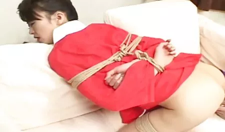 REALITY KINGS - European Tinka prende due cazzi, uno in video porno di casalinghe italiane lei come