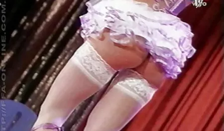 Milf bionda ottiene sperma sulle video hard di casalinghe sue grandi tette