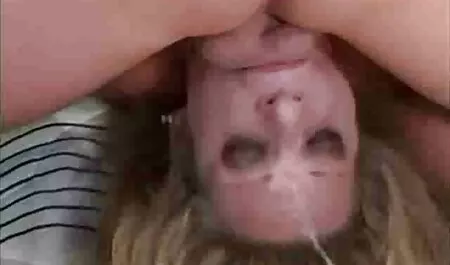 Shemale videoporno casalinghe italiane studente pompino e ottiene il suo buco del culo