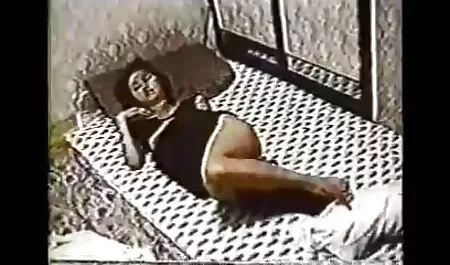 Massage Rooms video gratis casalinghi - incredibile babe con tette naturali ottiene una scopata oleosa da un cazzo di massaggiatore