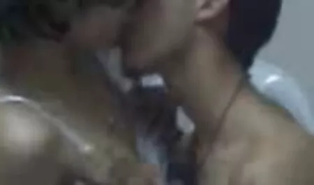 Corneo senza film porno con casalinghe italiane sella gay difficile sesso