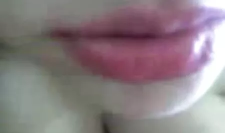 Miho Tsujii fa un film porno gratis di casalinghe pompino e poi scopa in modalità sensuali - più su 69avs com