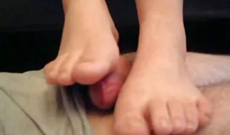 La porno casalingo video mamma trasforma il suo ragazzo in un uomo