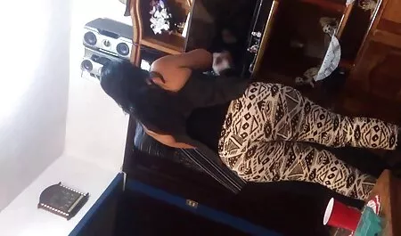 Carino video casalinghe amatoriali gratis adolescente aiuta a schizzare da questa scatola MILF