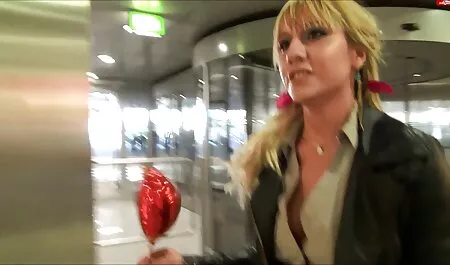 MOFOS-Tinka xxx video casalinghi Veronika girato in pubblico in video amatoriale